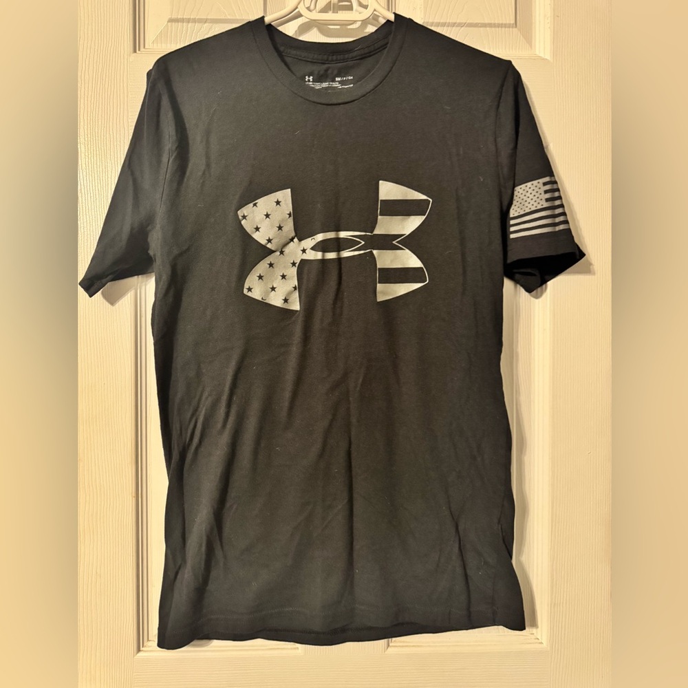 Men’s UA Flag tshirt